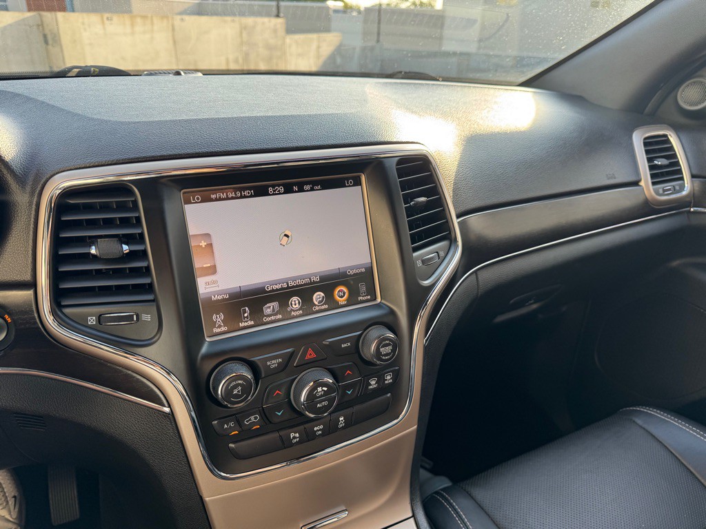 2014 Jeep Grand Cherokee Image 16