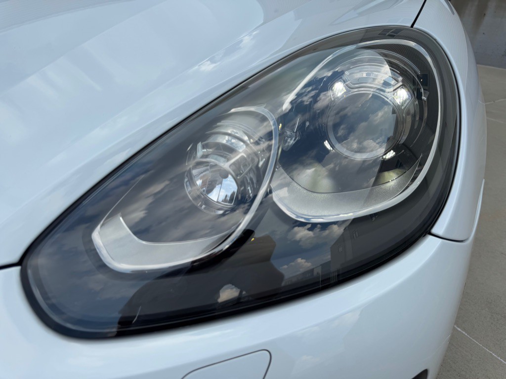 2017 Porsche Cayenne Image 12