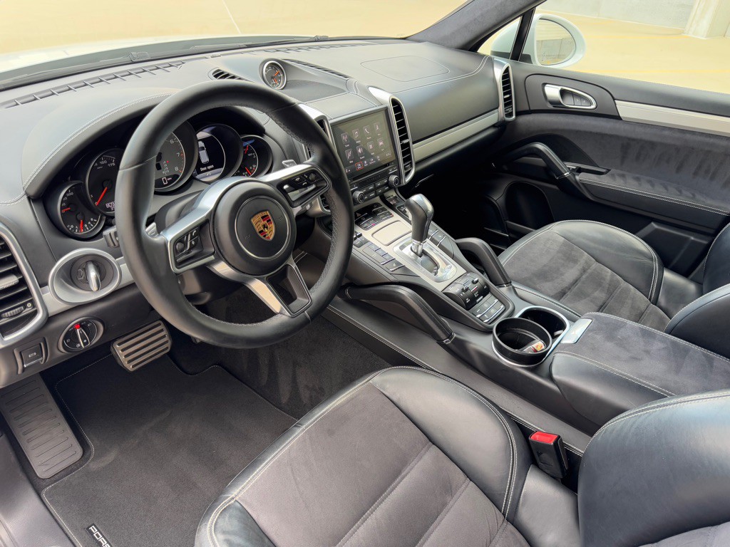 2017 Porsche Cayenne Image 15