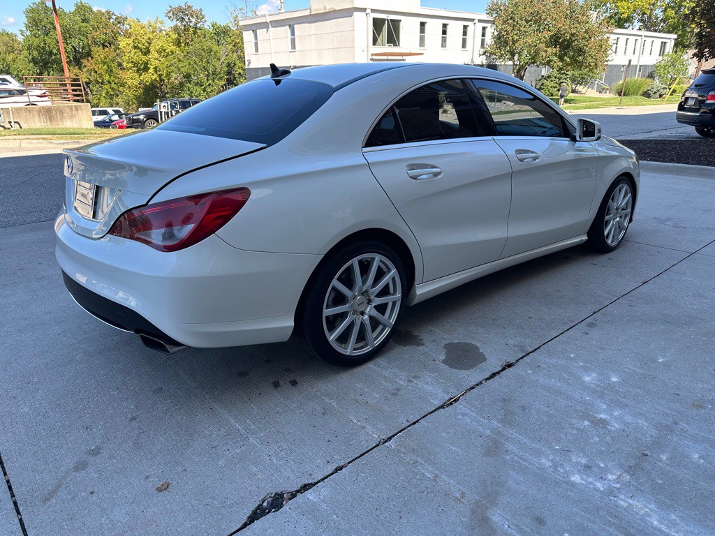 2015 Mercedes-Benz CLA-Class Image 7