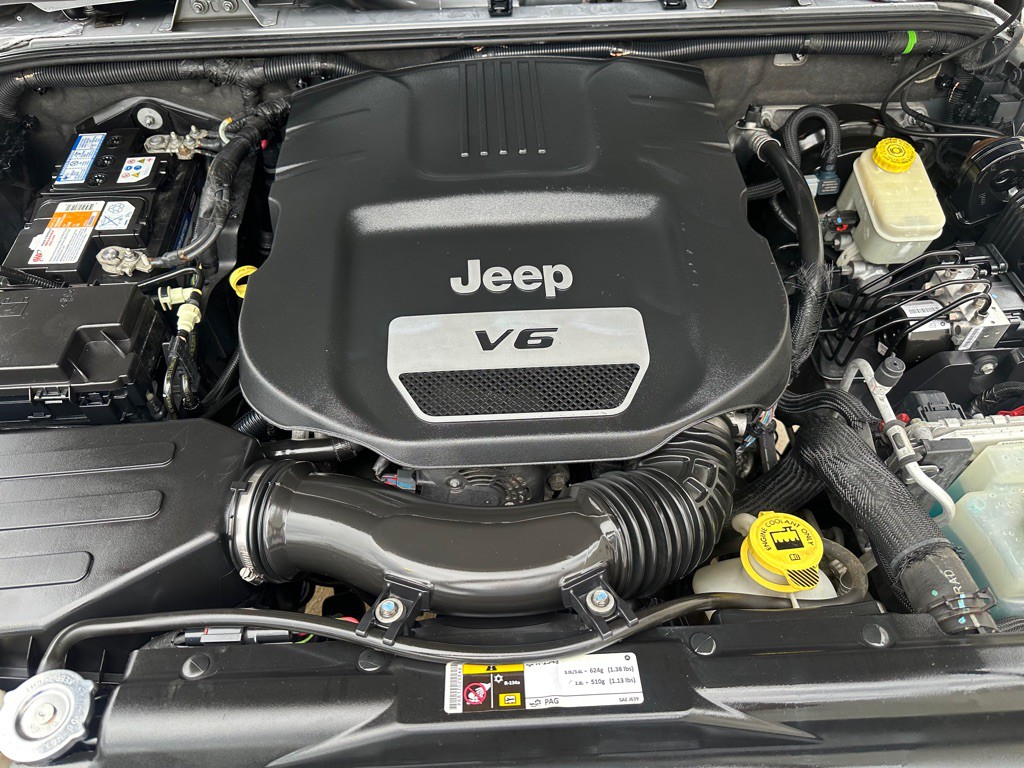 2014 Jeep Wrangler Image 28