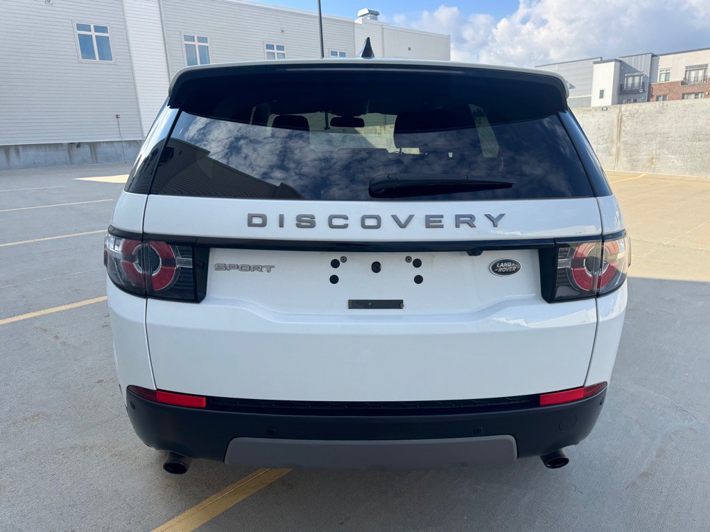 2018 Land Rover Discovery Sport Image 4