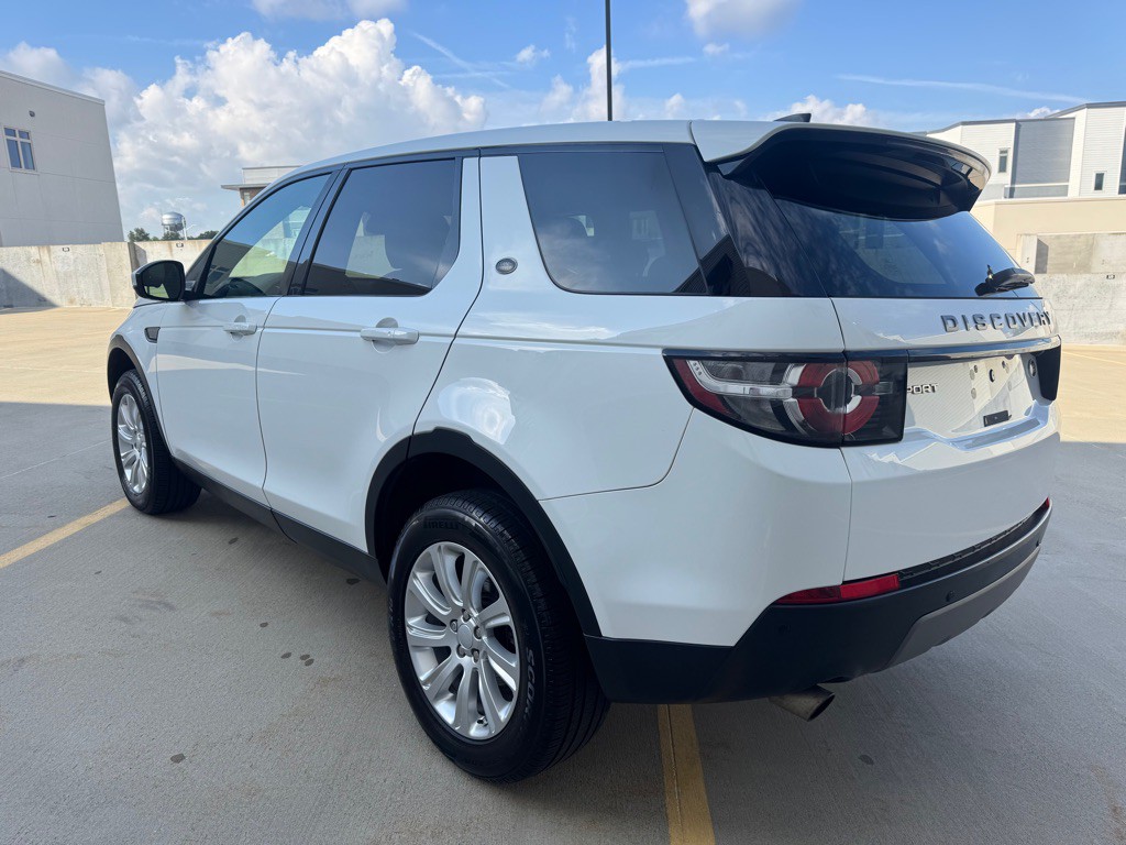 2018 Land Rover Discovery Sport Image 5