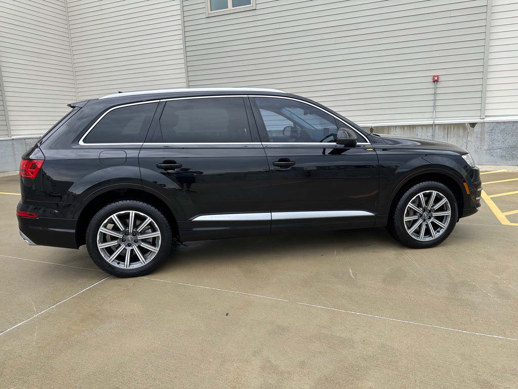 2018 Audi Q7 Image 8
