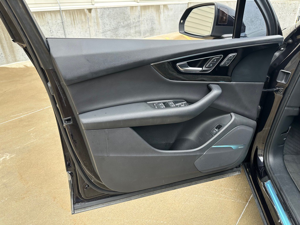 2018 Audi Q7 Image 9