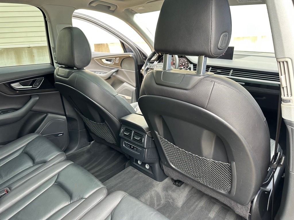 2018 Audi Q7 Image 23