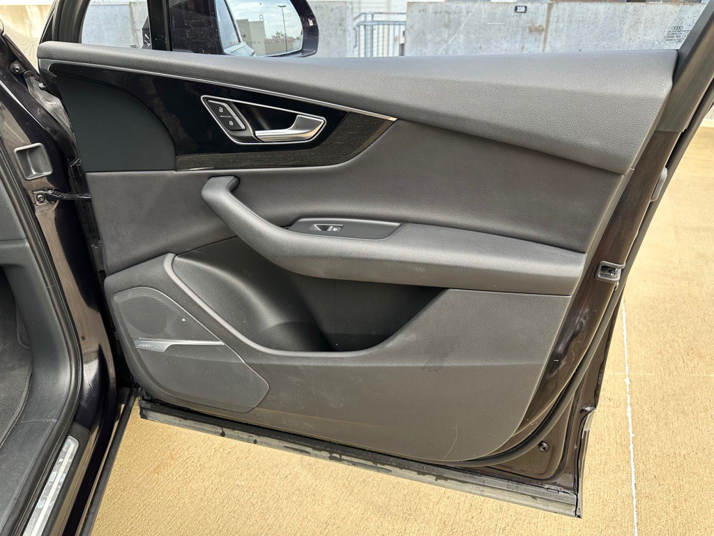 2018 Audi Q7 Image 28