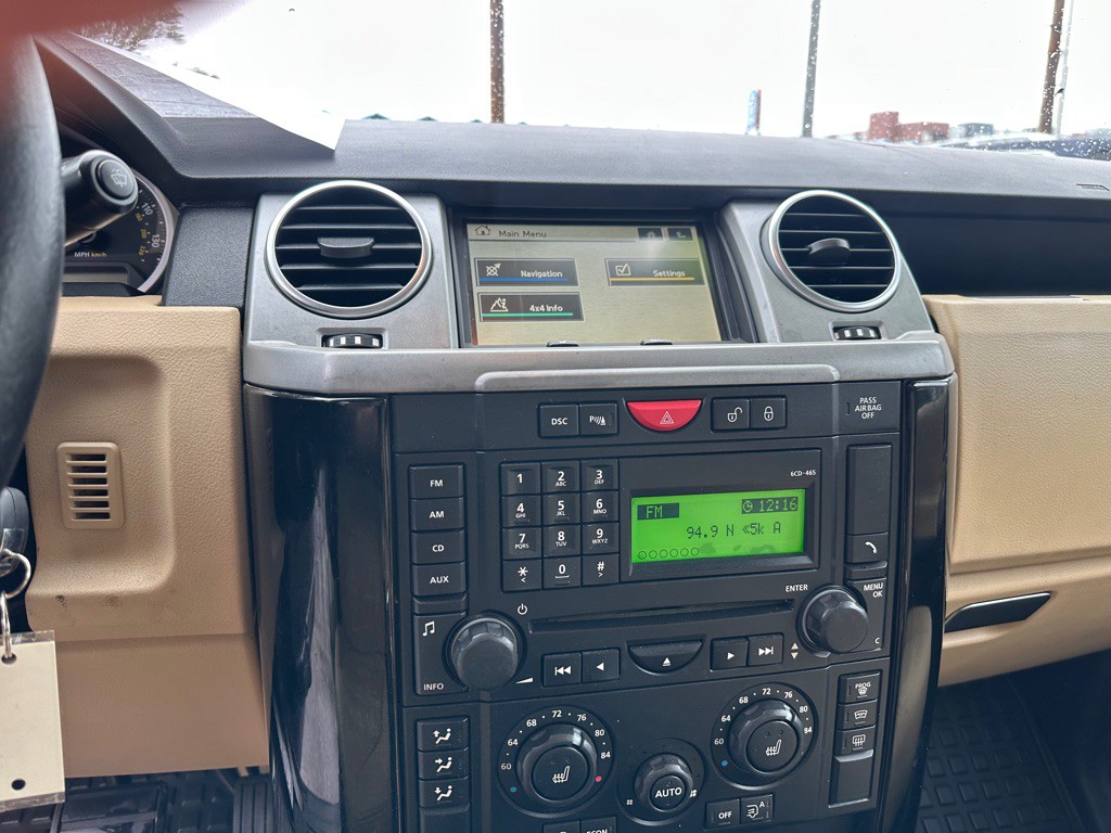 2008 Land Rover LR3 Image 11