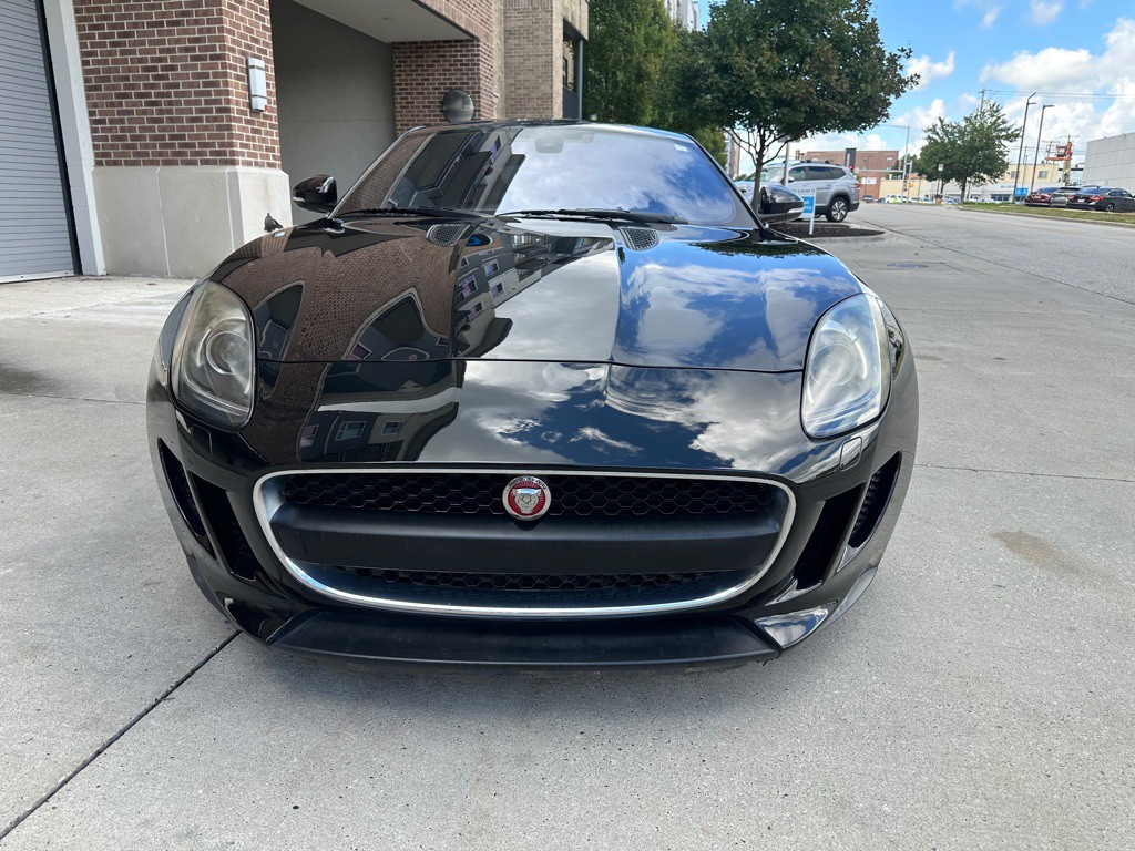2017 Jaguar F-TYPE Image 2