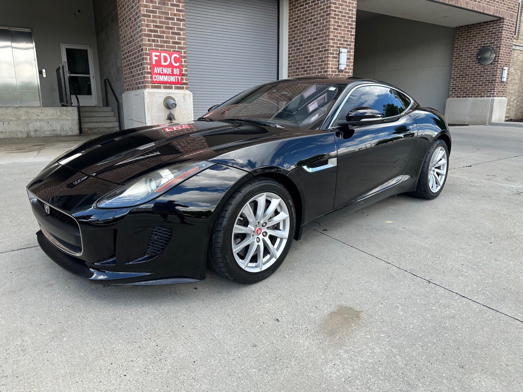 2017 Jaguar F-TYPE Image 3