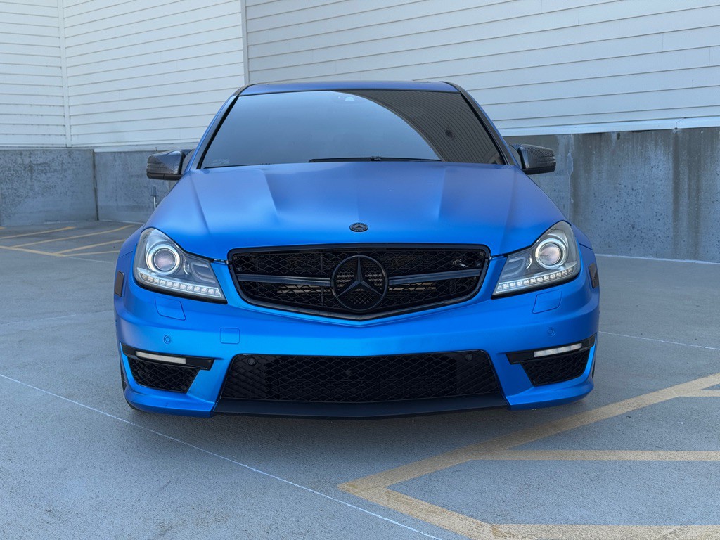 2012 Mercedes-Benz C-Class Image 2