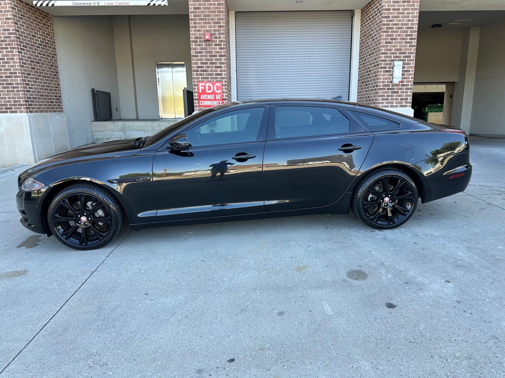 2013 Jaguar XJ Image 4