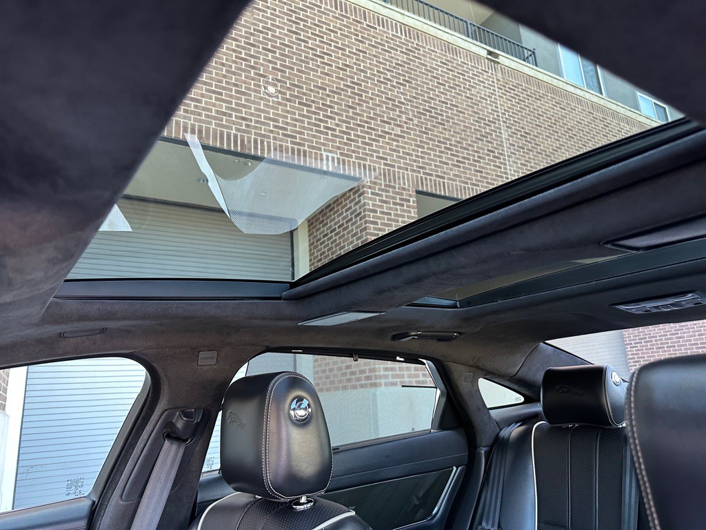 2013 Jaguar XJ Image 13