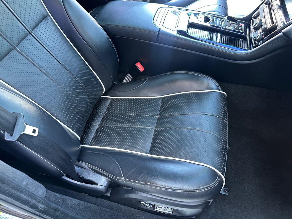 2013 Jaguar XJ Image 27