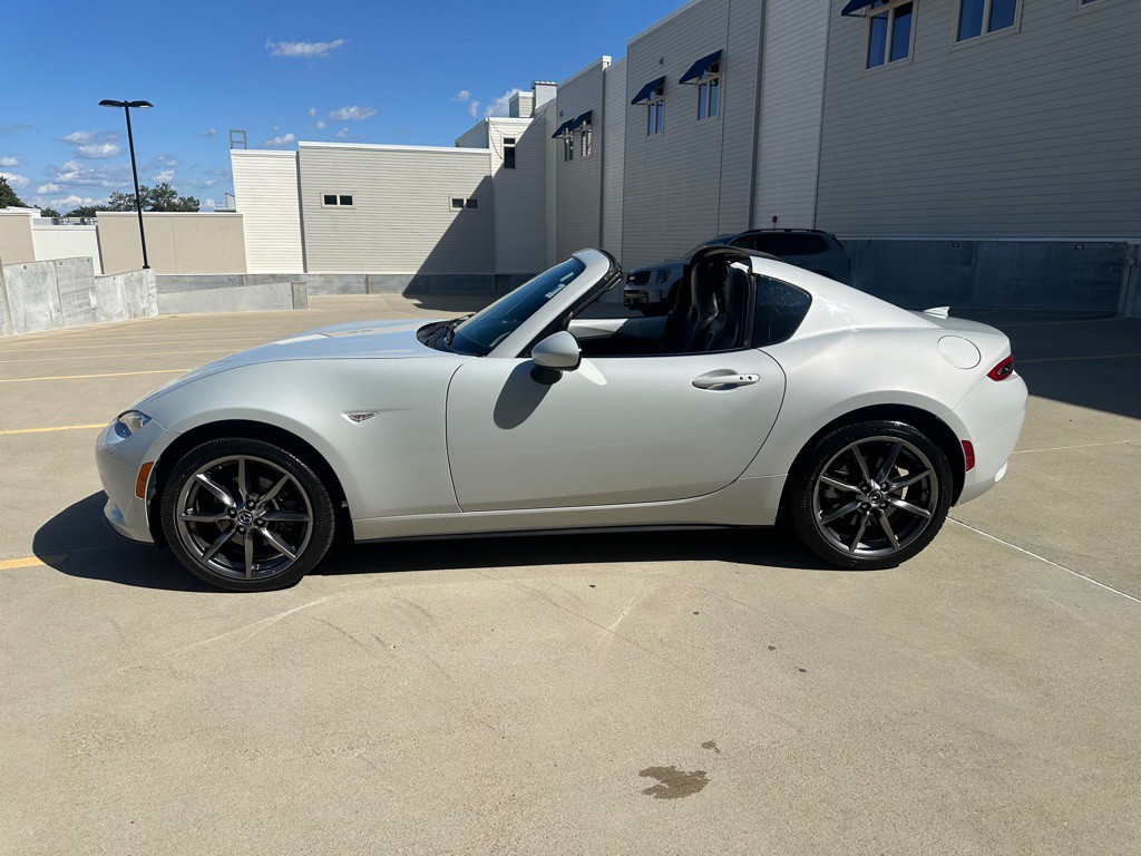 2019 Mazda MX-5 Miata Image 2
