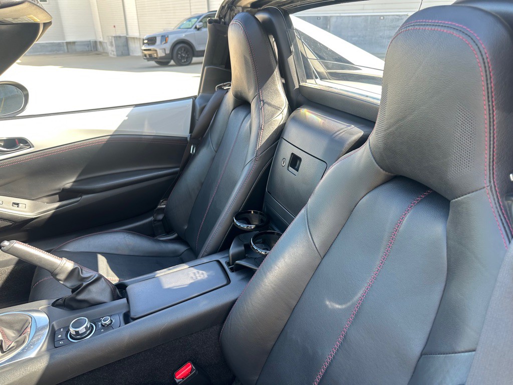 2019 Mazda MX-5 Miata Image 12