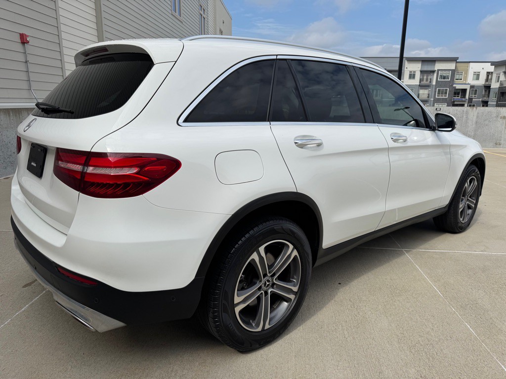 2018 Mercedes-Benz GLC-Class Image 3