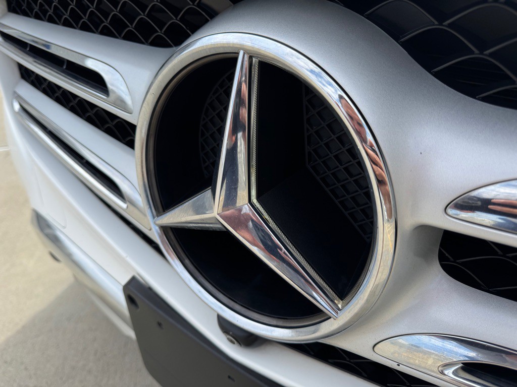2018 Mercedes-Benz GLC-Class Image 9