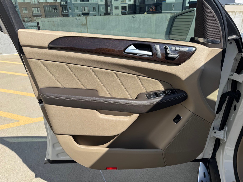 2015 Mercedes-Benz GL-Class Image 10