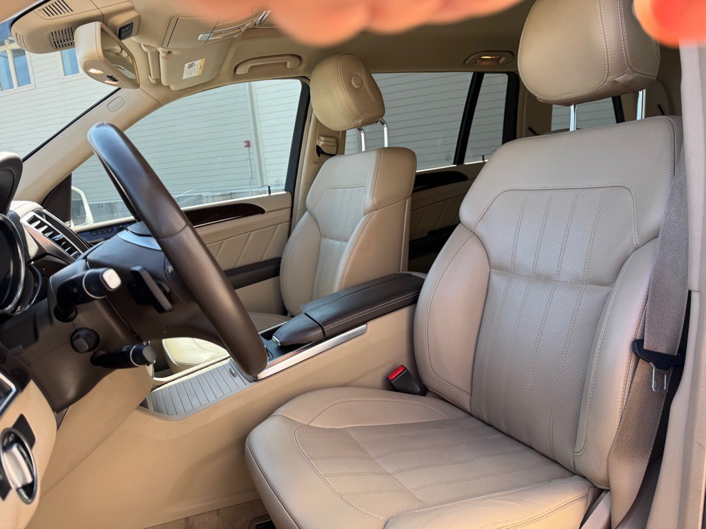 2015 Mercedes-Benz GL-Class Image 12