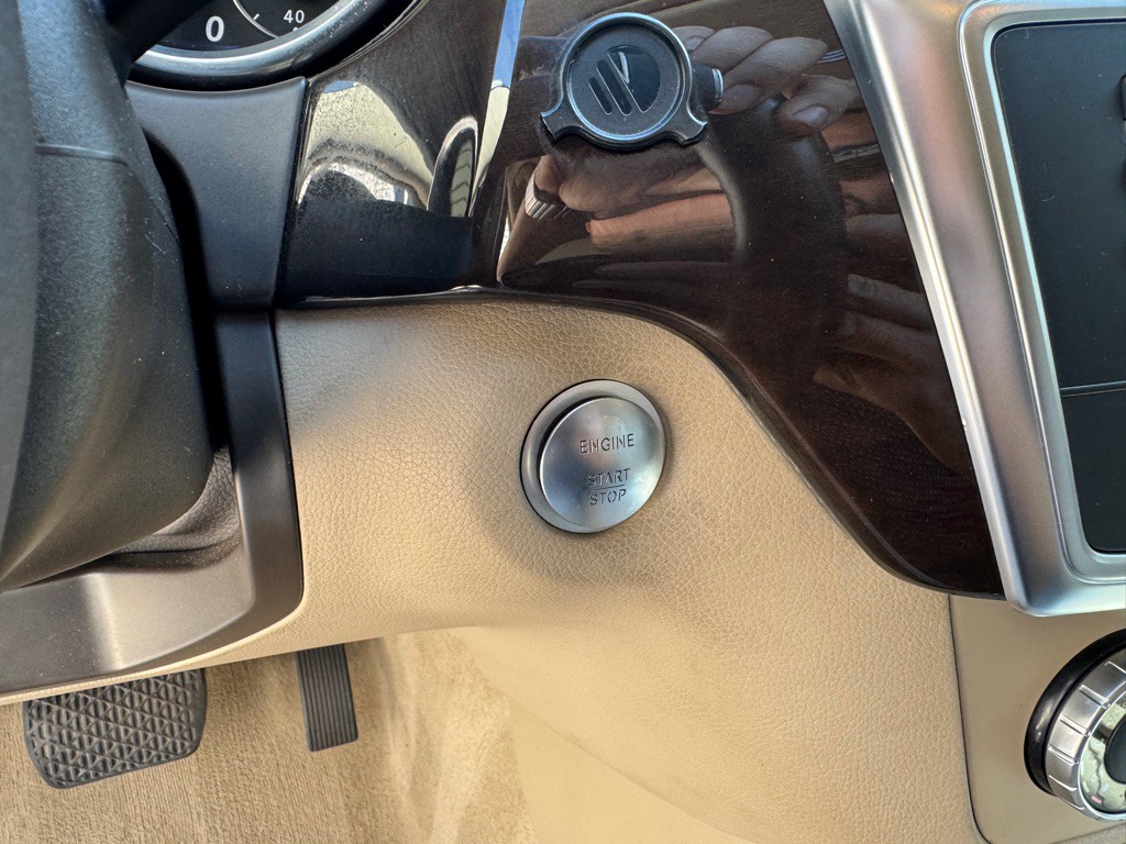 2015 Mercedes-Benz GL-Class Image 15