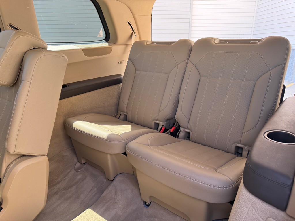 2015 Mercedes-Benz GL-Class Image 25