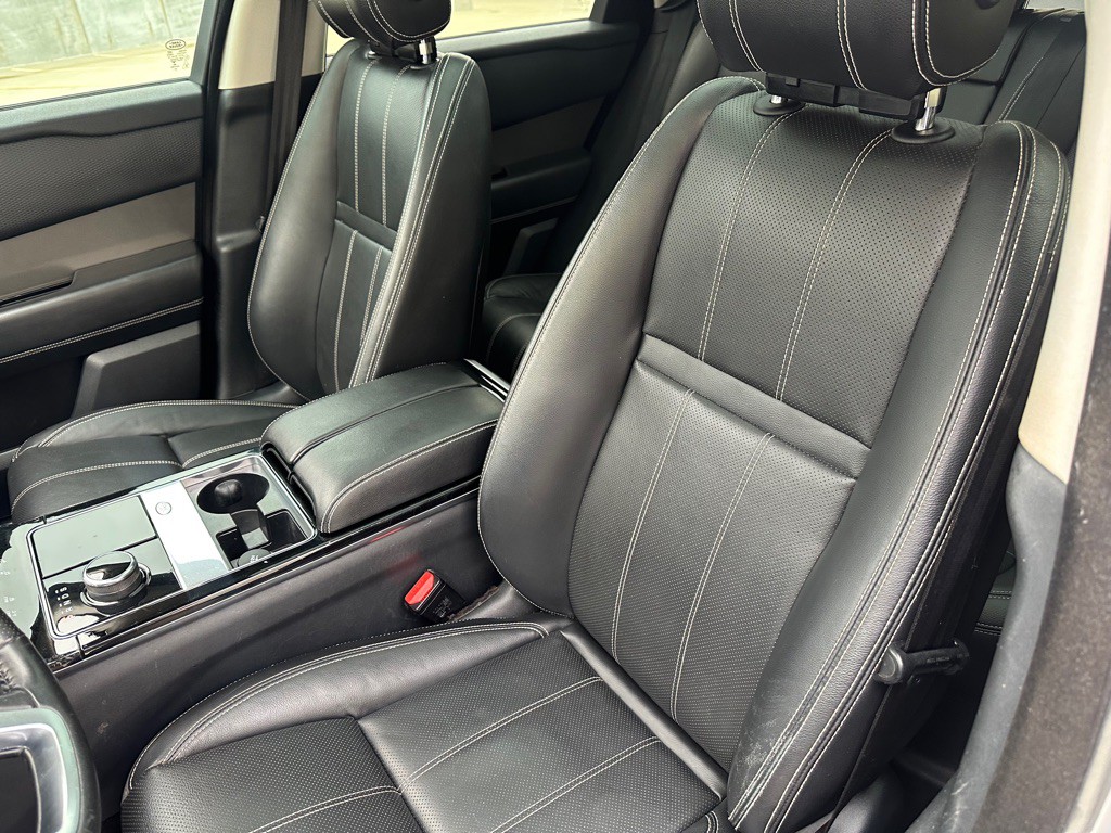 2018 Land Rover Range Rover Image 14