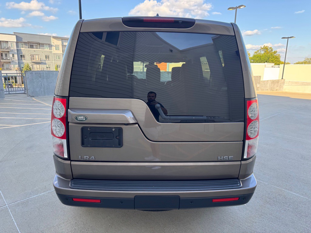 2012 Land Rover LR4 Image 4