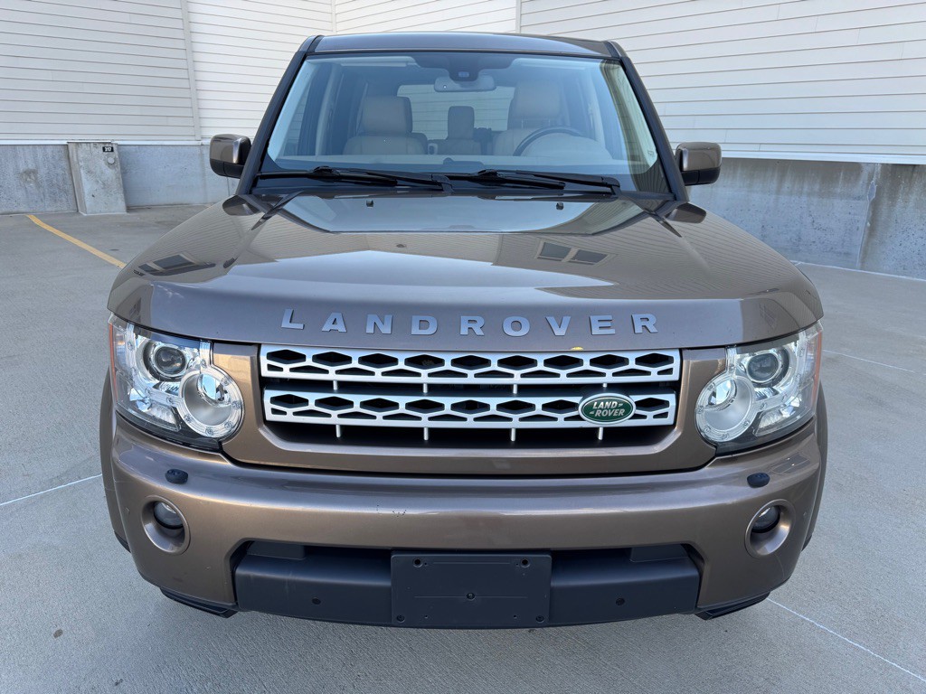 2012 Land Rover LR4 Image 8