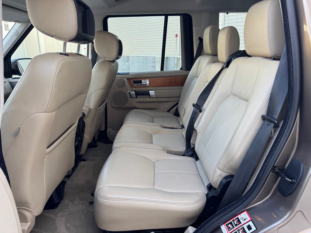 2012 Land Rover LR4 Image 23