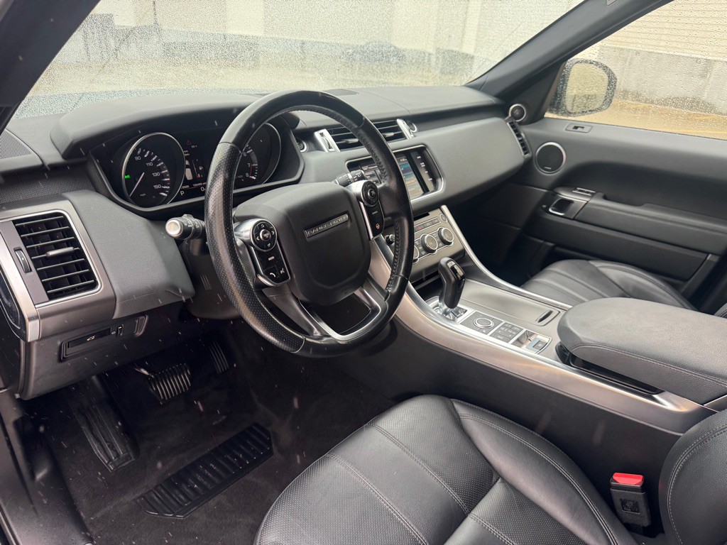 2015 Land Rover Range Rover Sport Image 11