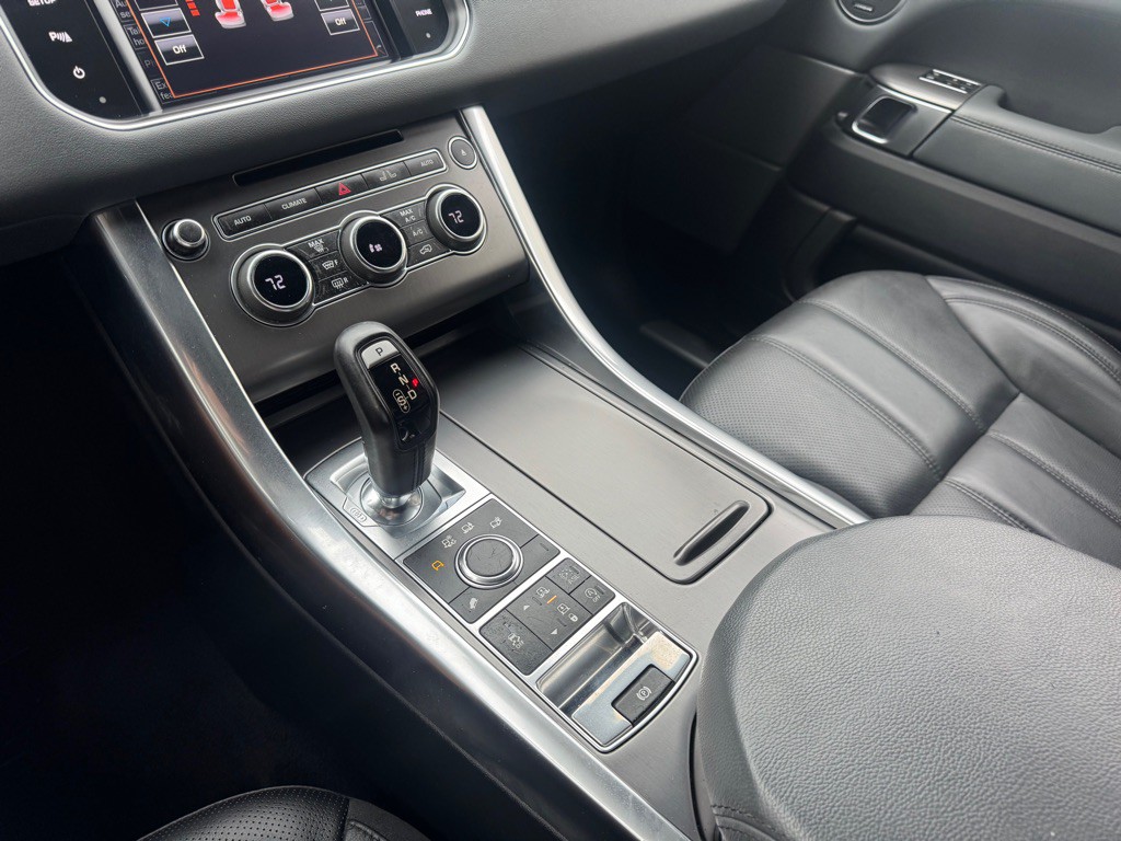 2015 Land Rover Range Rover Sport Image 19