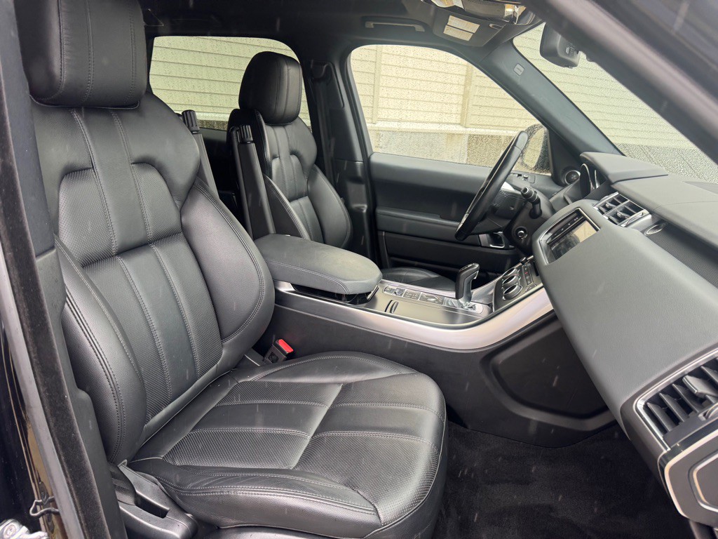 2015 Land Rover Range Rover Sport Image 28