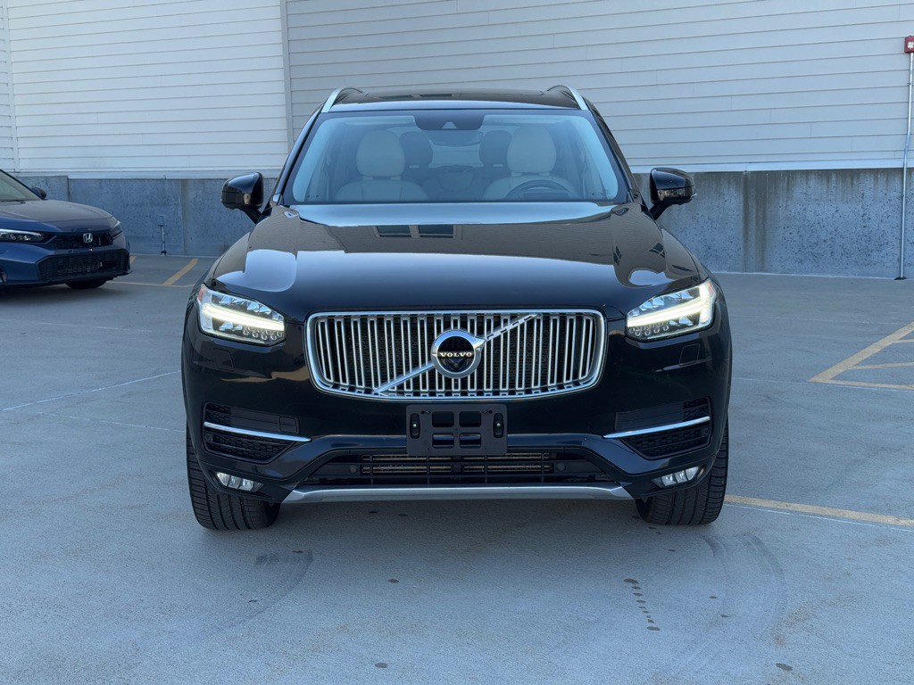 2018 Volvo XC90 Image 2