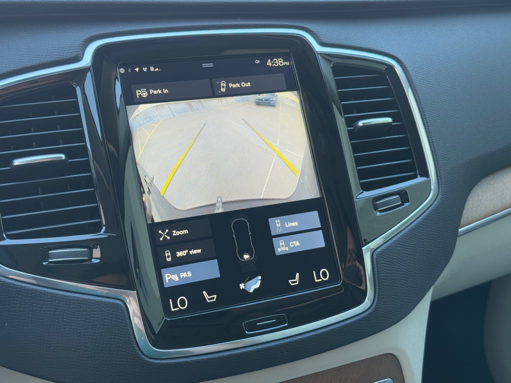 2018 Volvo XC90 Image 8