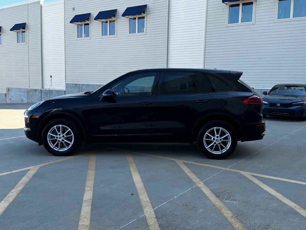 2016 Porsche Cayenne Image 6