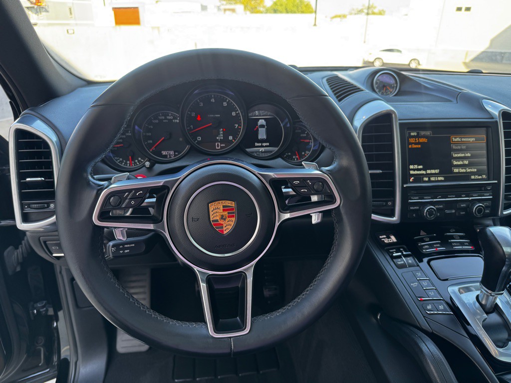 2016 Porsche Cayenne Image 11
