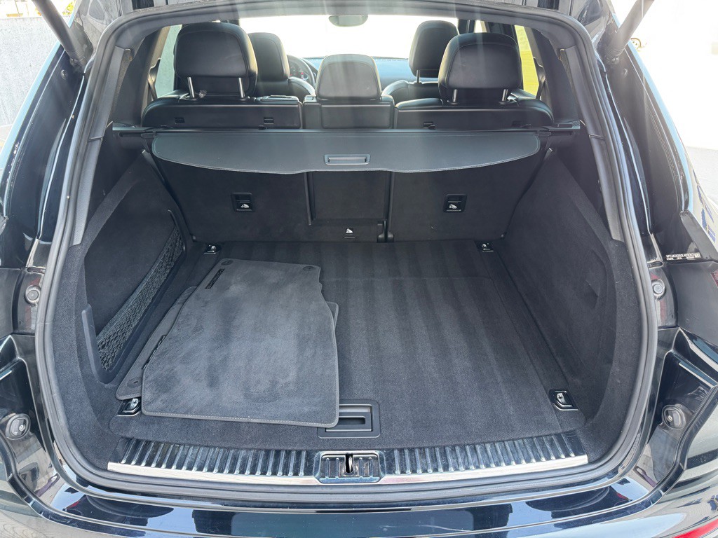 2016 Porsche Cayenne Image 17
