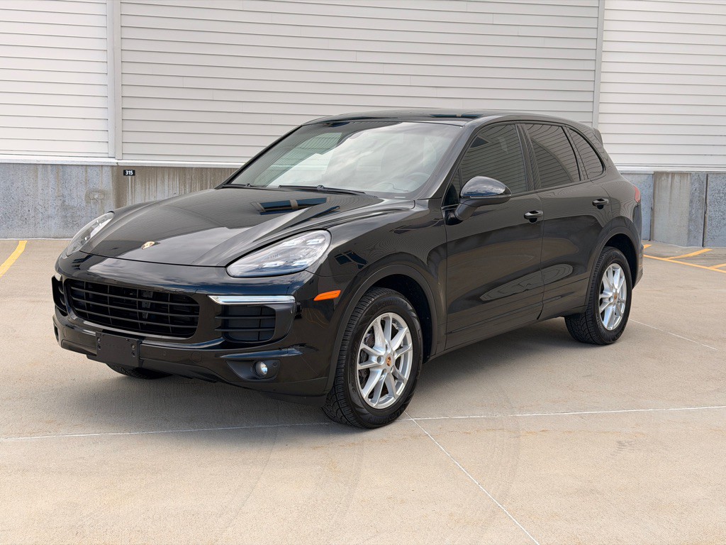 2016 Porsche Cayenne Image 3