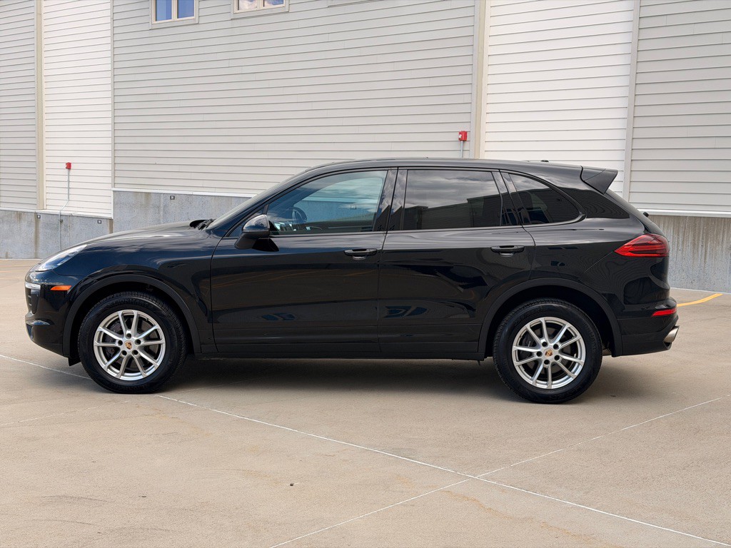 2016 Porsche Cayenne Image 4