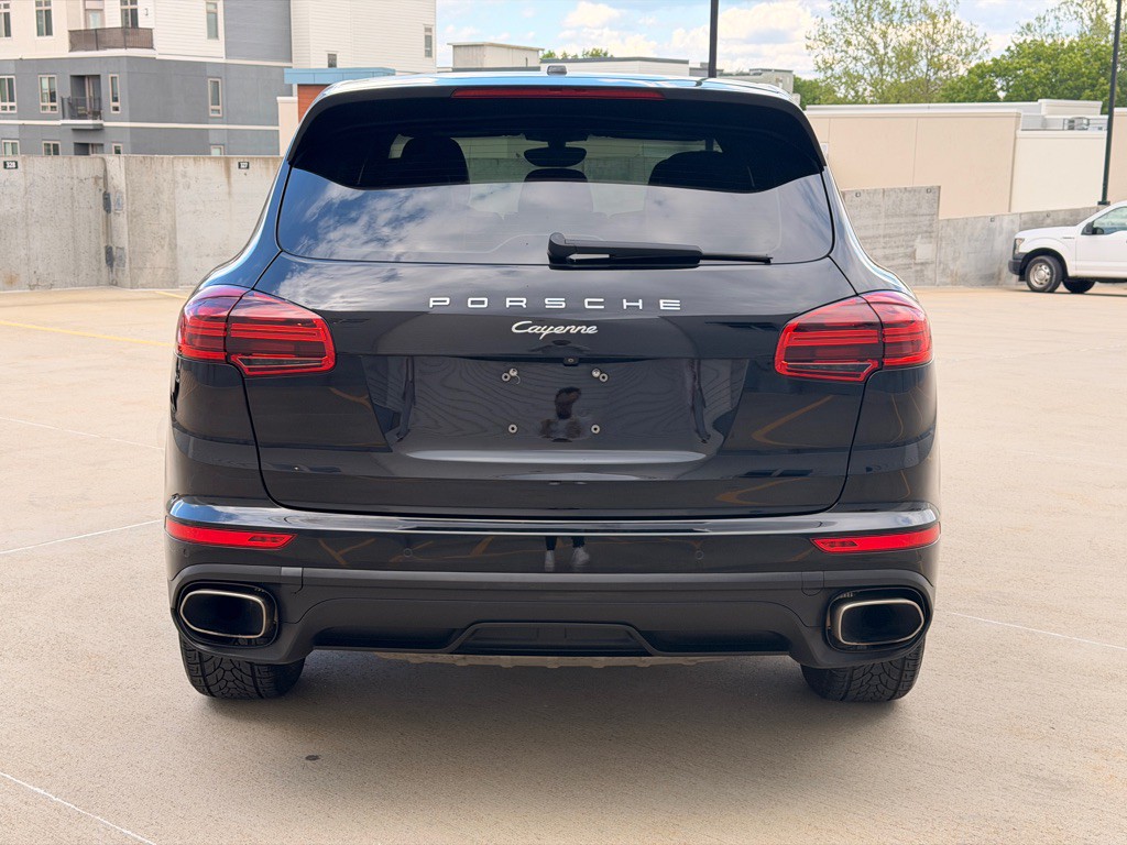 2016 Porsche Cayenne Image 7