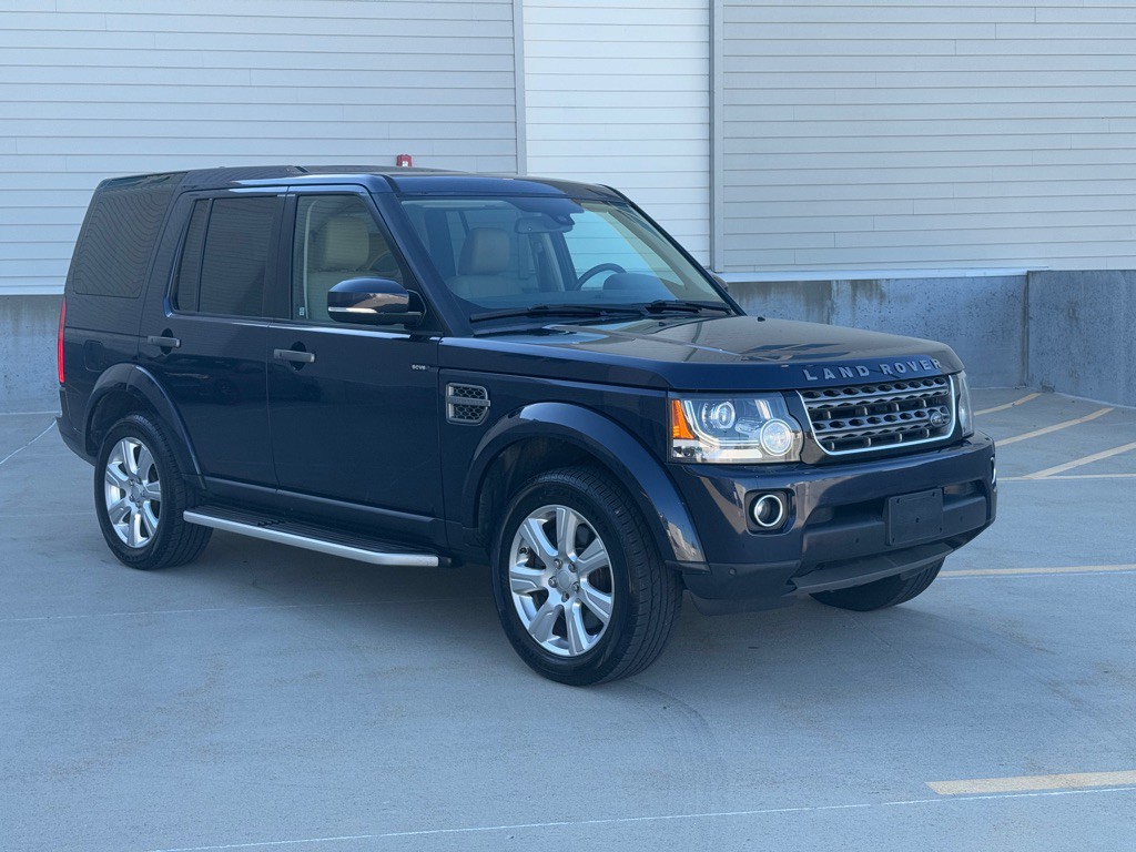 2015 Land Rover LR4 Image 1