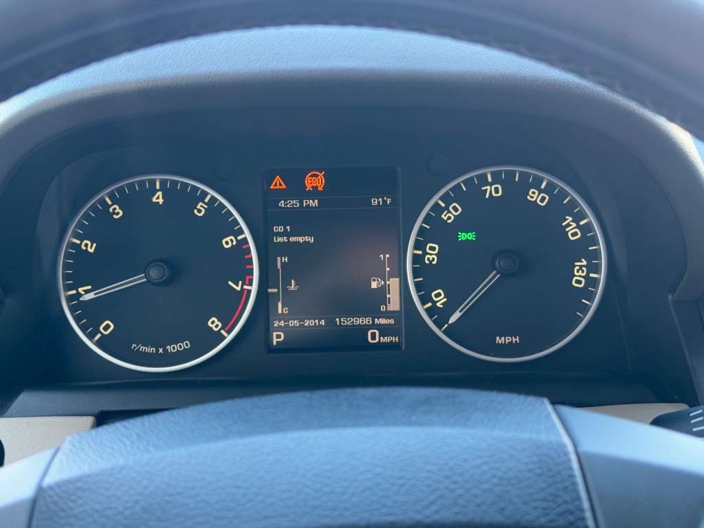 2015 Land Rover LR4 Image 13