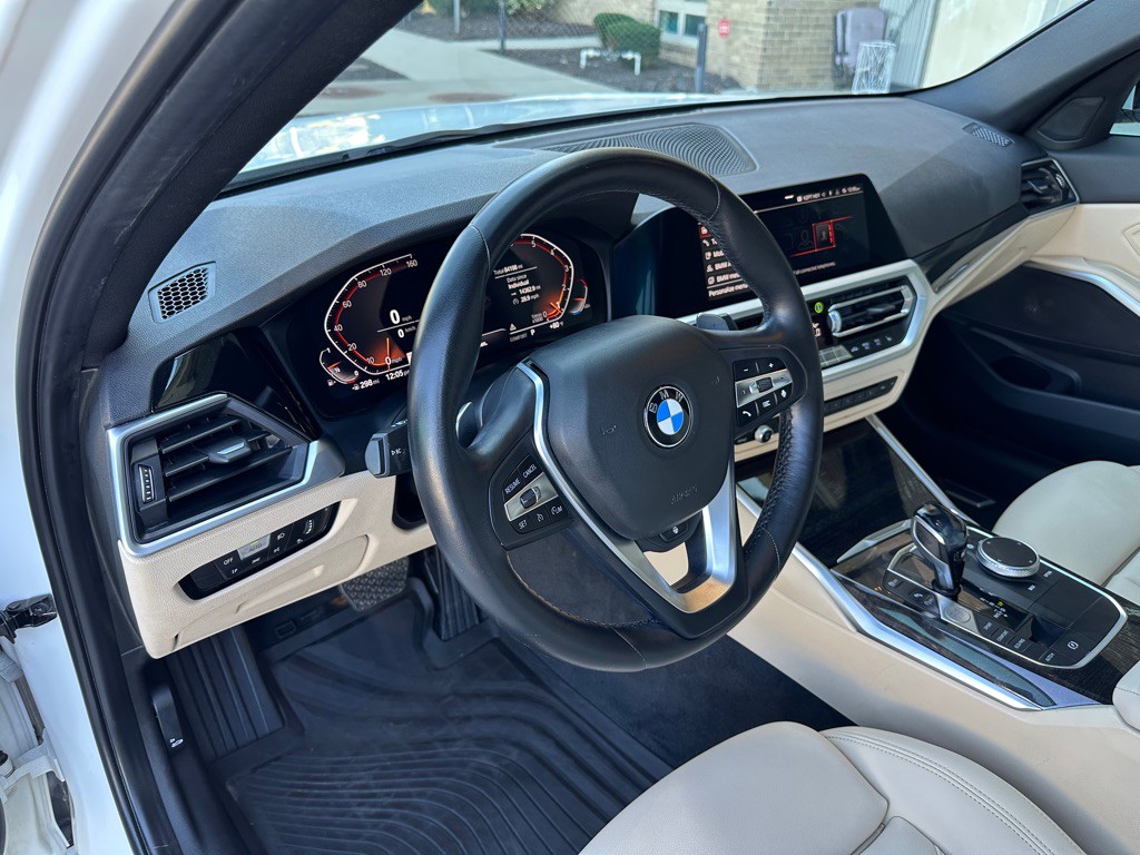 2019 BMW 3 Series Image 11