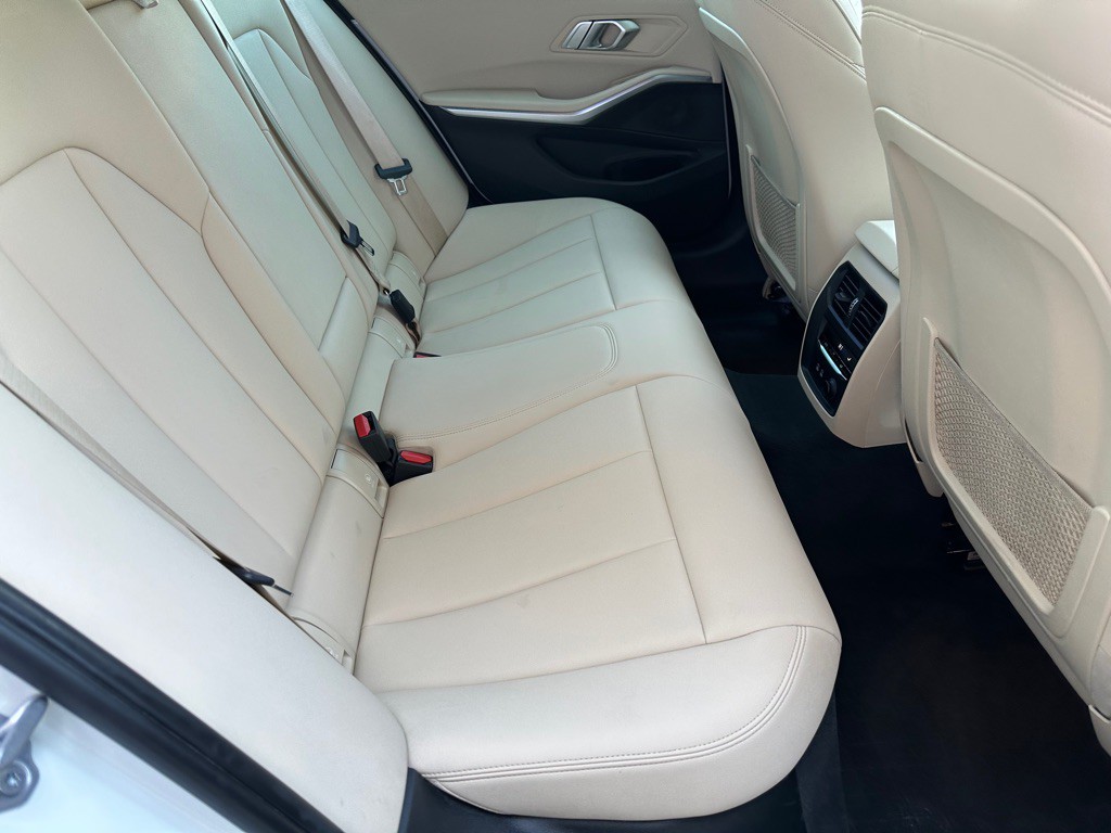 2019 BMW 3 Series Image 23