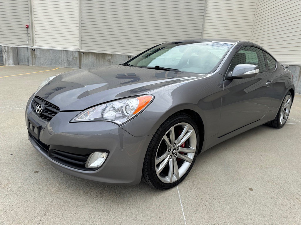 2011 Hyundai Genesis Image 7