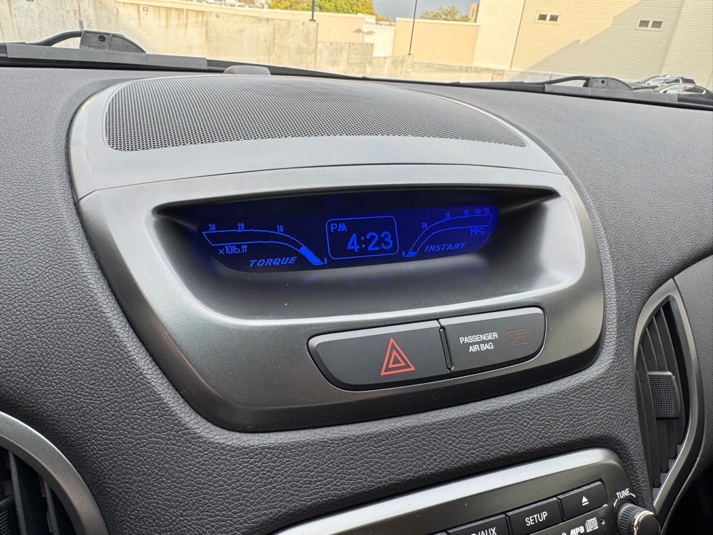 2011 Hyundai Genesis Image 16
