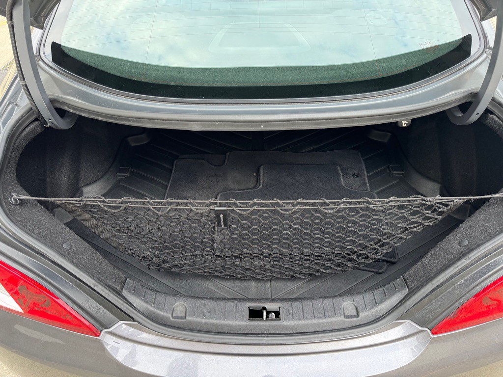 2011 Hyundai Genesis Image 21