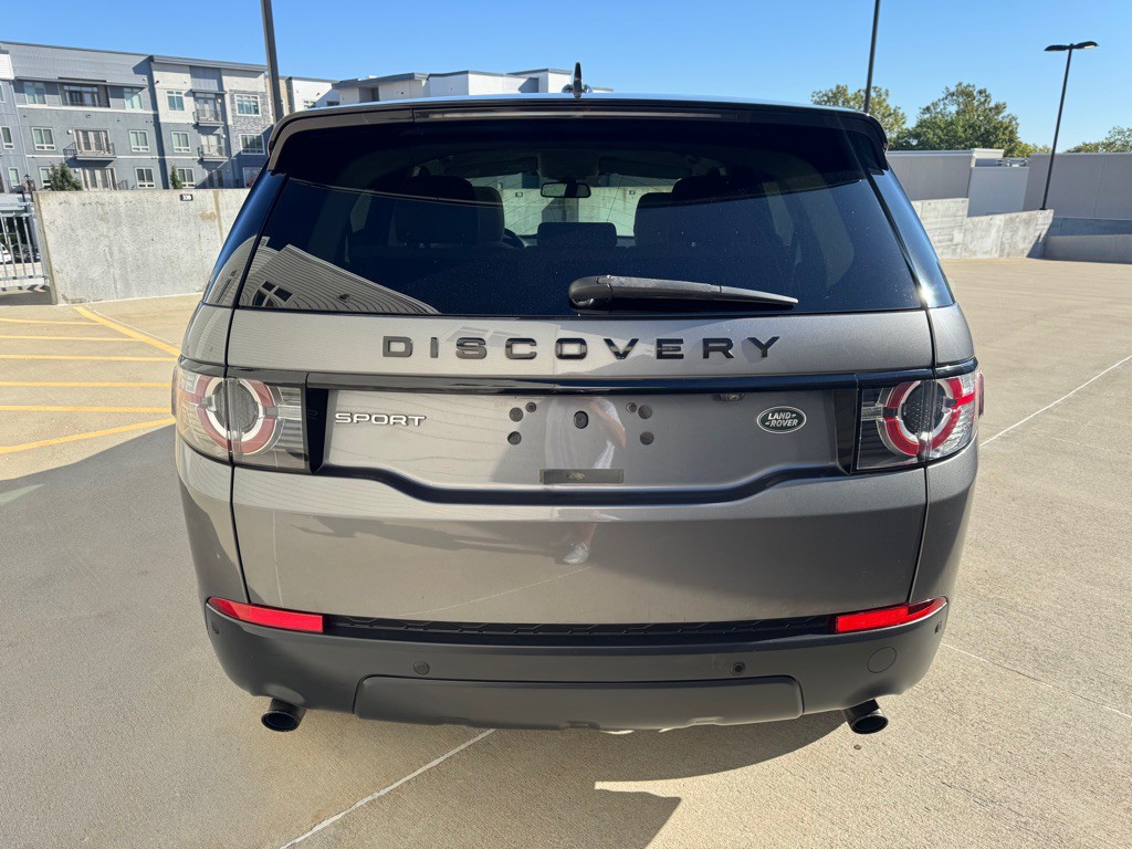 2016 Land Rover Discovery Sport Image 4