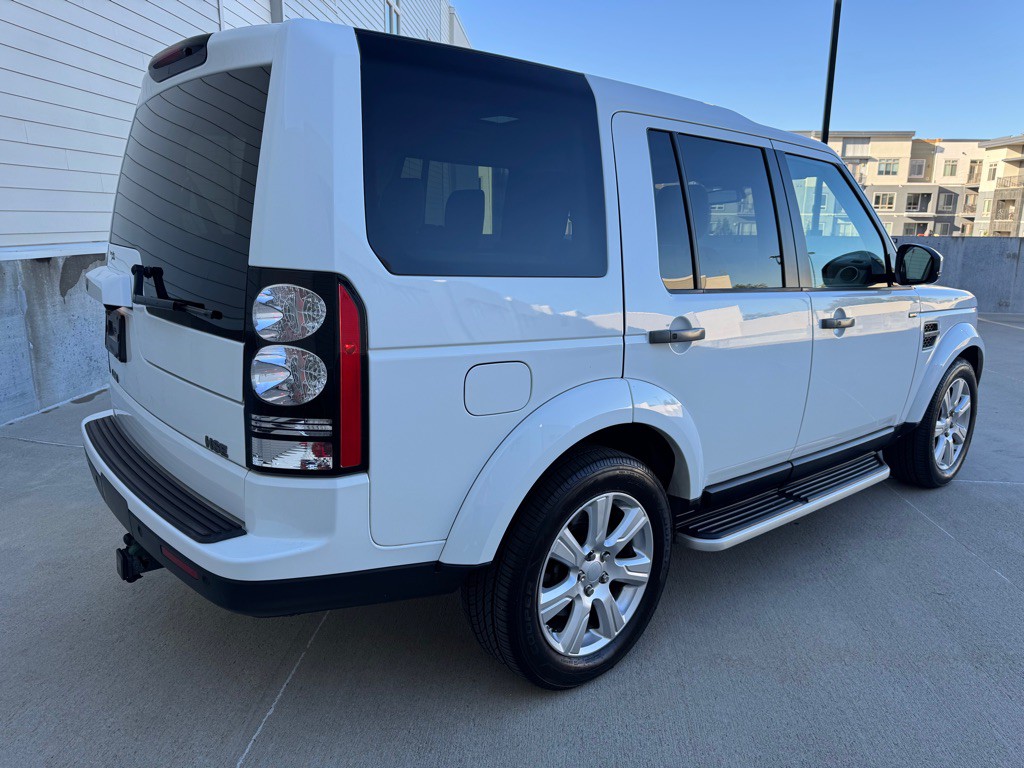 2016 Land Rover LR4 Image 3